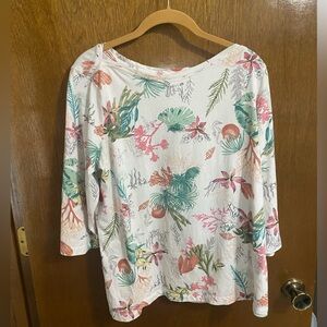 3/4 sleeve bateau neckline top w/flowers/seashells. Size XL. Christopher & Banks